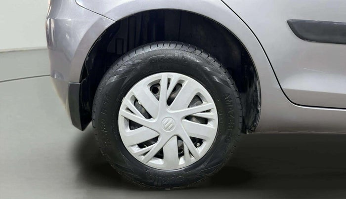 2015 Maruti Swift VXI, Petrol, Manual, 60,571 km, Right Rear Wheel