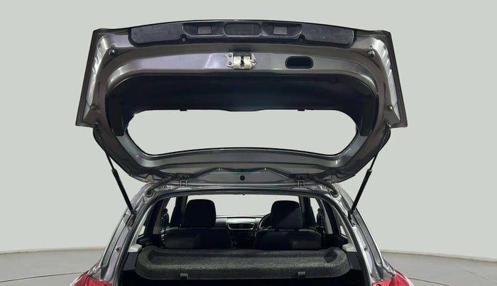 2015 Maruti Swift VXI, Petrol, Manual, 60,571 km, Boot Door Open