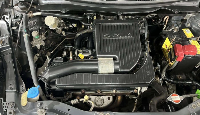 2015 Maruti Swift VXI, Petrol, Manual, 60,571 km, Engine View - Right