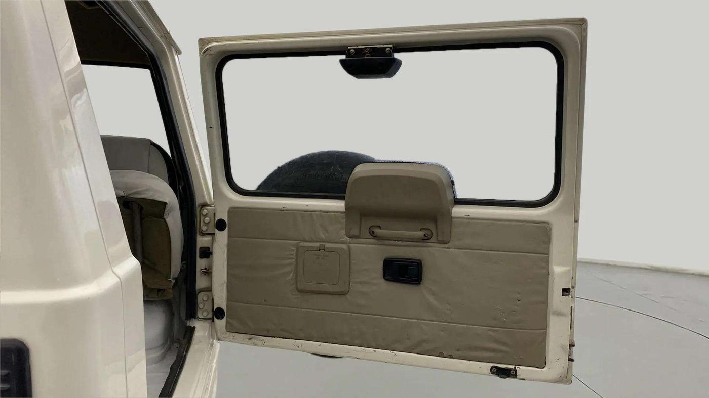 2022 Mahindra Bolero B6 (O), Diesel, Manual, 36,818 km, Boot Door Open