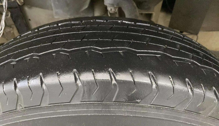 2022 Mahindra Bolero B6 (O), Diesel, Manual, 36,456 km, Left Front Tyre Tread
