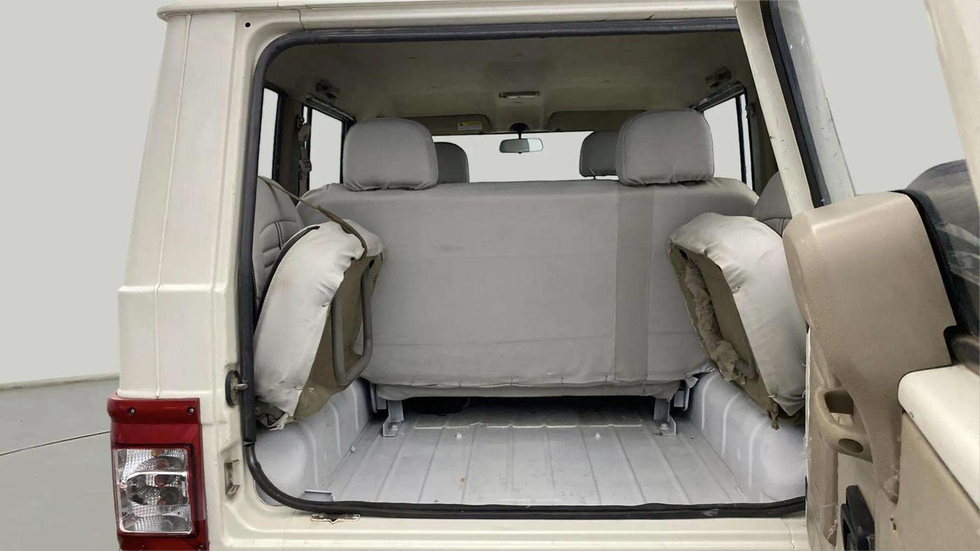 2022 Mahindra Bolero B6 (O), Diesel, Manual, 36,818 km, Boot Open Zoomed View