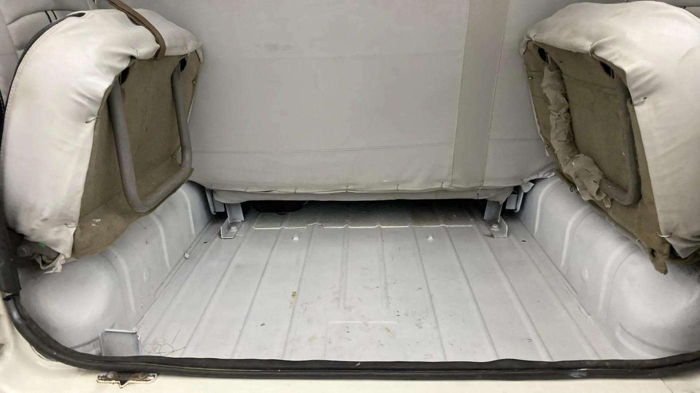 2022 Mahindra Bolero B6 (O), Diesel, Manual, 36,818 km, Boot Inside
