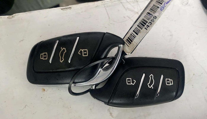 2022 MG ASTOR SHARP 1.5 MT, Petrol, Manual, 52,887 km, Key Close Up