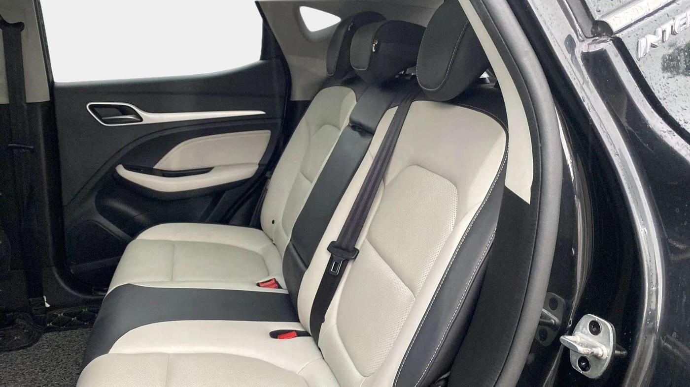 2022 MG ASTOR SHARP 1.5 MT, Petrol, Manual, 52,905 km, Right Side Rear Door Cabin