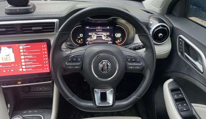 2022 MG ASTOR SHARP 1.5 MT, Petrol, Manual, 52,887 km, Steering Wheel Close Up