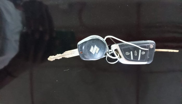 2014 Maruti Swift Dzire VXI, Petrol, Manual, 85,550 km, Key Close Up