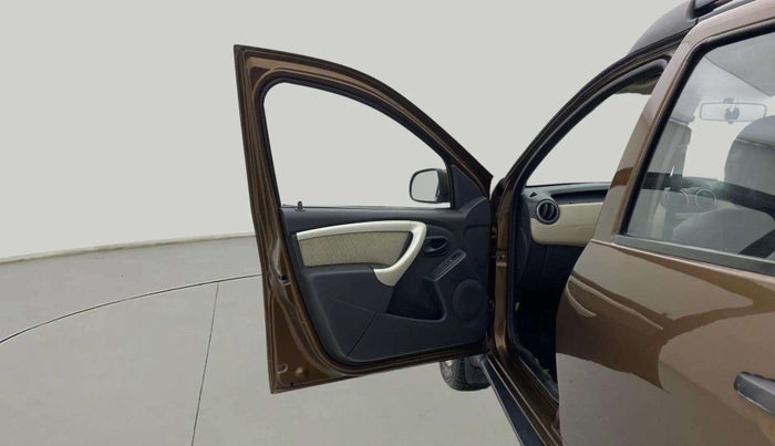 2013 Renault Duster 85 PS RXL PLUS DIESEL, Diesel, Manual, 92,534 km, LHS Front Door