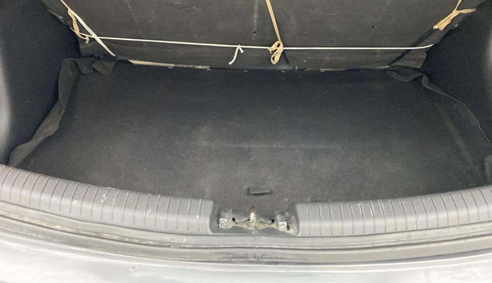 2014 Hyundai Grand i10 SPORTZ 1.1 CRDI, Diesel, Manual, 74,660 km, Boot Inside