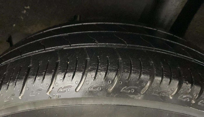 2020 Maruti Baleno DELTA PETROL 1.2, Petrol, Manual, 42,859 km, Left Rear Tyre Tread