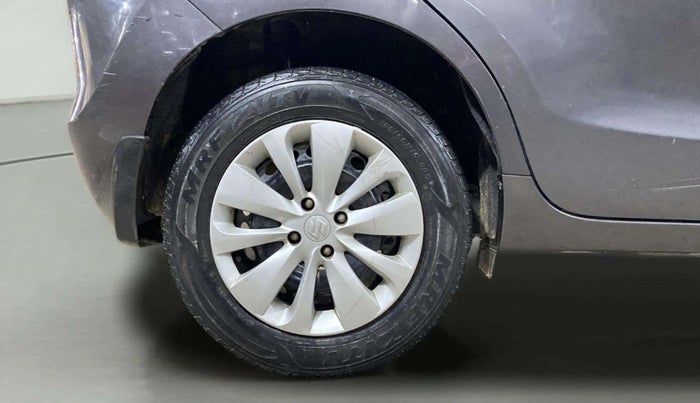2017 Maruti Baleno DELTA PETROL 1.2, Petrol, Manual, 47,529 km, Right Rear Wheel