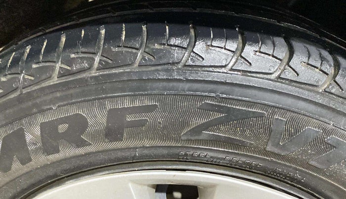 2017 Maruti Baleno DELTA PETROL 1.2, Petrol, Manual, 47,529 km, Left Front Tyre Tread