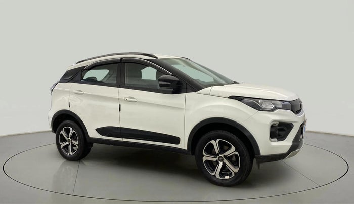 2022 Tata NEXON XZA PLUS PETROL, Petrol, Automatic, 31,616 km, Right Front Diagonal