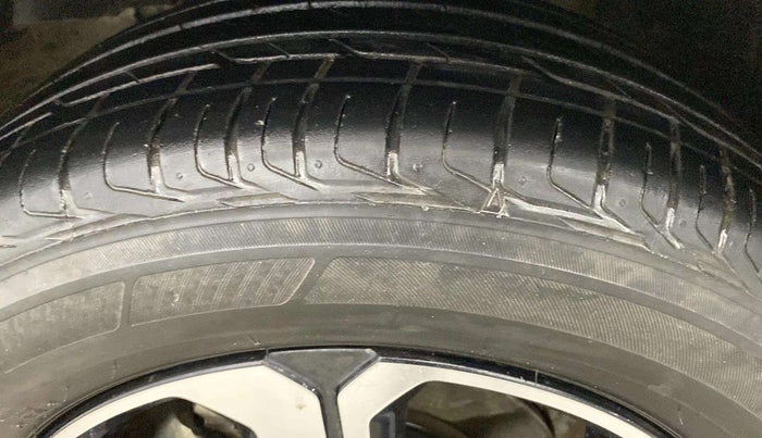 2022 Tata NEXON XZA PLUS PETROL, Petrol, Automatic, 31,616 km, Left Rear Tyre Tread