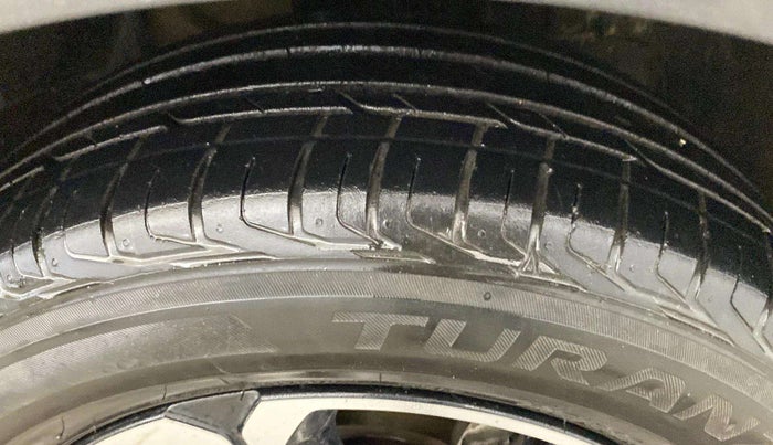 2022 Tata NEXON XZA PLUS PETROL, Petrol, Automatic, 31,616 km, Right Front Tyre Tread
