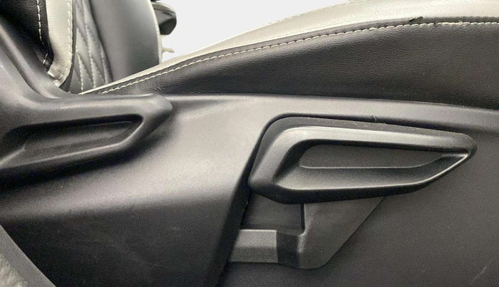 2022 Tata NEXON XZA PLUS PETROL, Petrol, Automatic, 31,616 km, Driver Side Adjustment Panel