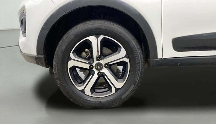 2022 Tata NEXON XZA PLUS PETROL, Petrol, Automatic, 31,616 km, Left Front Wheel