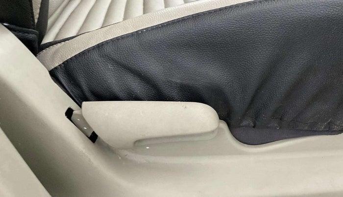 2017 Maruti Celerio VXI, Petrol, Manual, 13,241 km, Driver Side Adjustment Panel