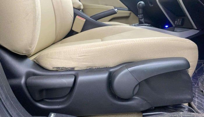 2021 Honda City 1.5L I-VTEC V MT 4TH GEN, Petrol, Manual, 59,365 km, Driver Side Adjustment Panel