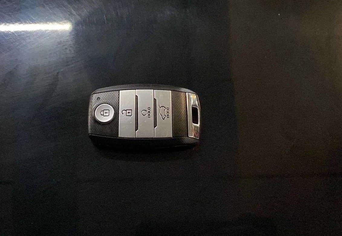 2020 KIA SONET HTX 1.0 IMT, Petrol, Manual, 35,841 km, Key Close Up