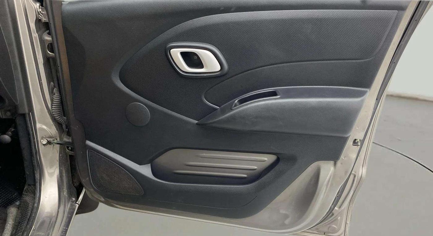 2019 Datsun Redi Go S 1.0 AMT, Petrol, Automatic, 43,908 km, Driver Side Door Panels Control