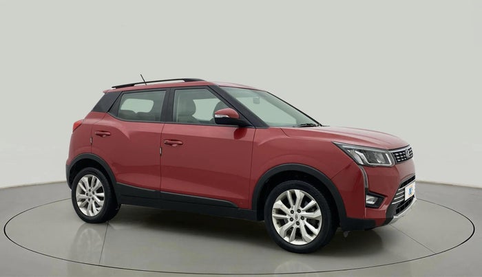 2020 Mahindra XUV300 W8 1.2 PETROL, Petrol, Manual, 36,605 km, Right Front Diagonal