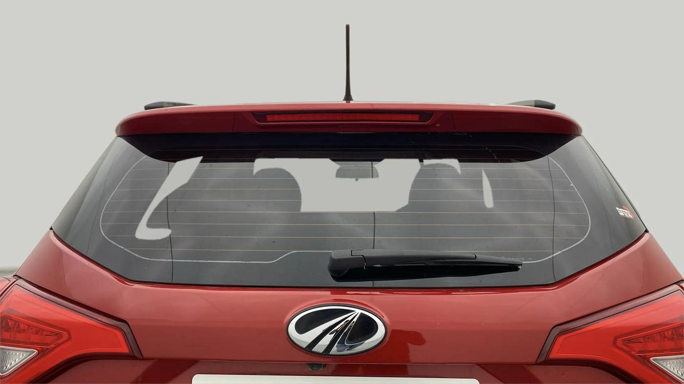 2020 Mahindra XUV300 W8 1.2 PETROL, Petrol, Manual, 36,635 km, Rear Windshield