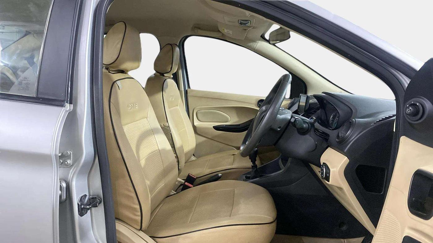 2020 Ford Figo Aspire TITANIUM1.5 DIESEL, Diesel, Manual, 70,644 km, Right Side Front Door Cabin
