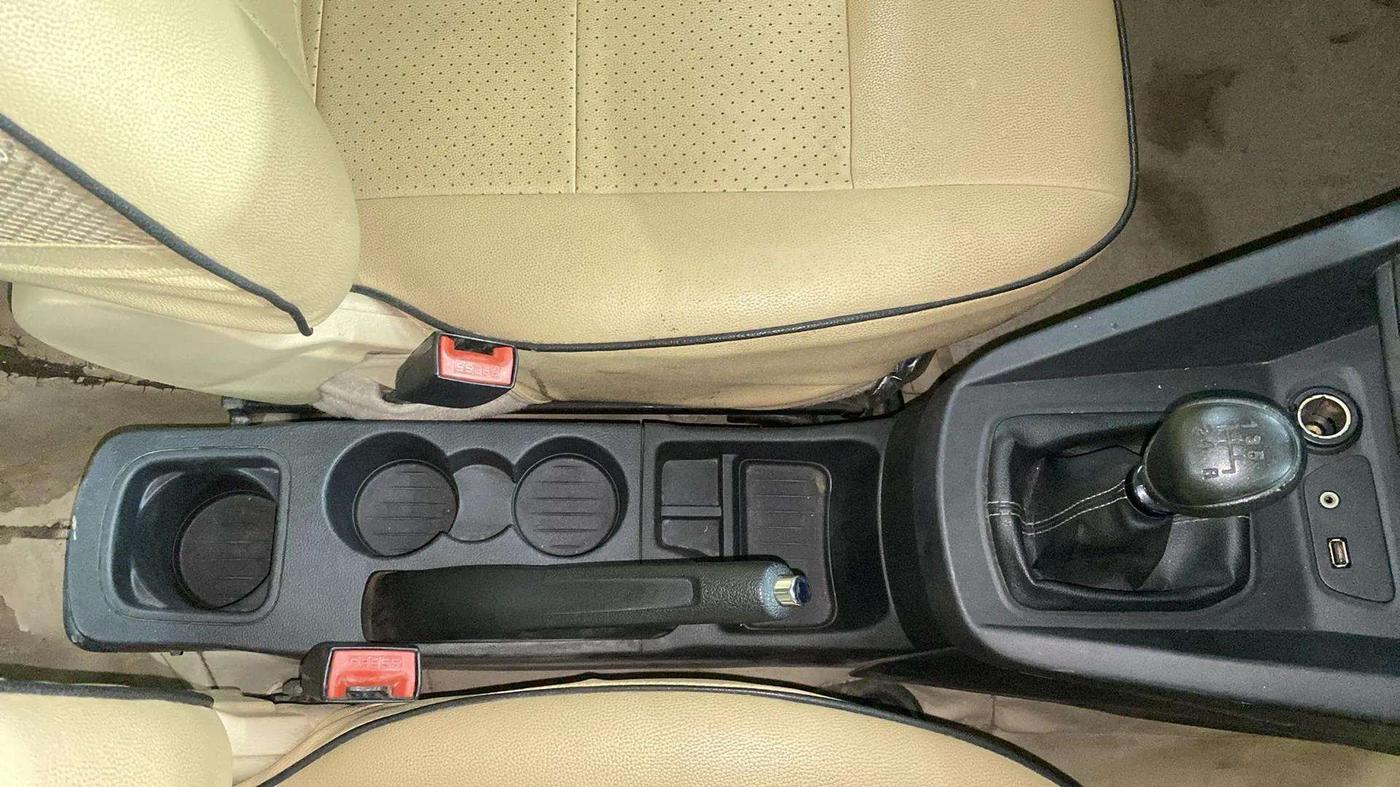 2020 Ford Figo Aspire TITANIUM1.5 DIESEL, Diesel, Manual, 70,644 km, Gear Lever