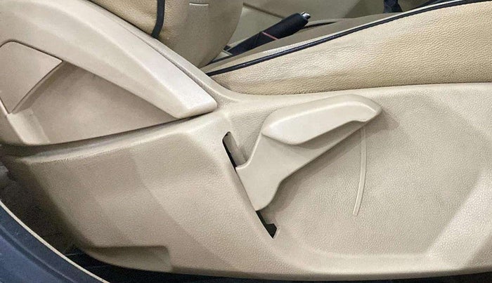 2020 Ford Figo Aspire TITANIUM1.5 DIESEL, Diesel, Manual, 70,536 km, Driver Side Adjustment Panel