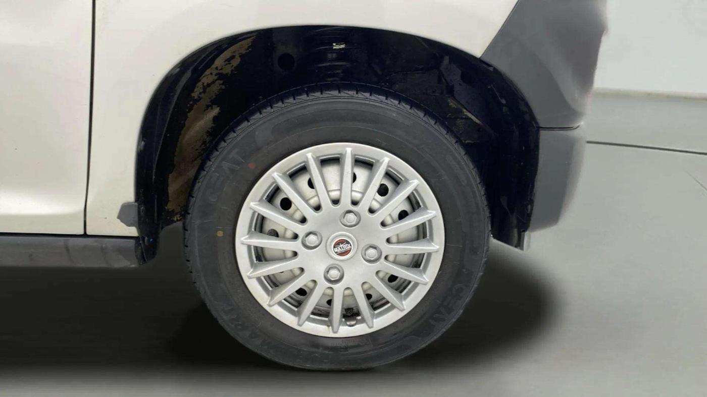 2022 Maruti S PRESSO LXI, Petrol, Manual, 30,709 km, Right Front Wheel