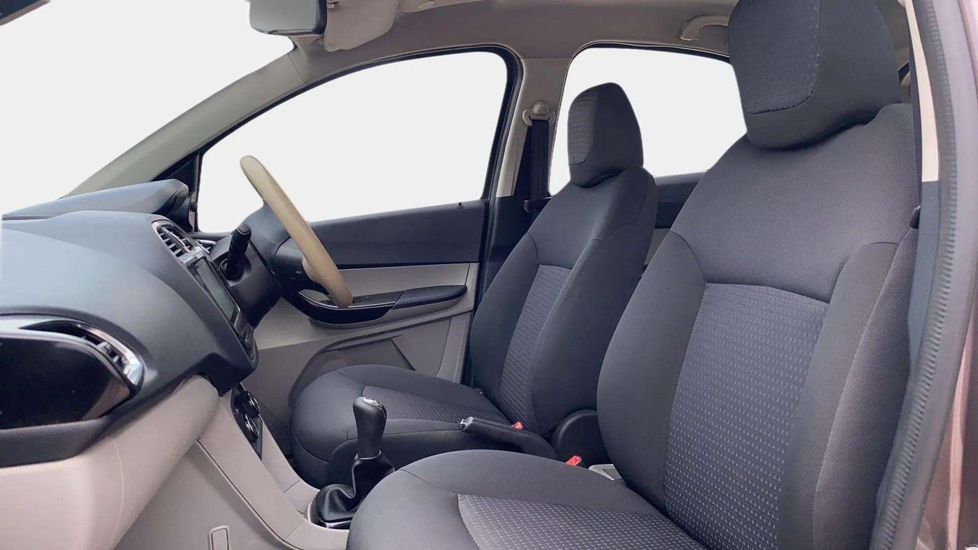 2019 Tata Tiago XZ PLUS PETROL, Petrol, Manual, 41,327 km, Right Side Front Door Cabin
