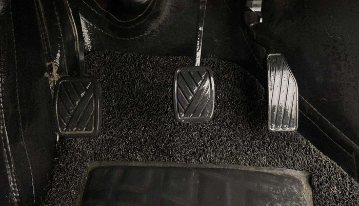 2019 Maruti New Wagon-R LXI CNG 1.0, CNG, Manual, 60,649 km, Pedals