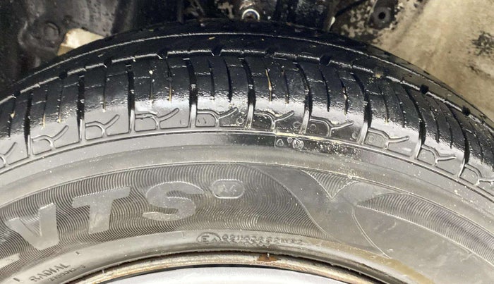 2019 Maruti New Wagon-R LXI CNG 1.0, CNG, Manual, 60,649 km, Left Front Tyre Tread