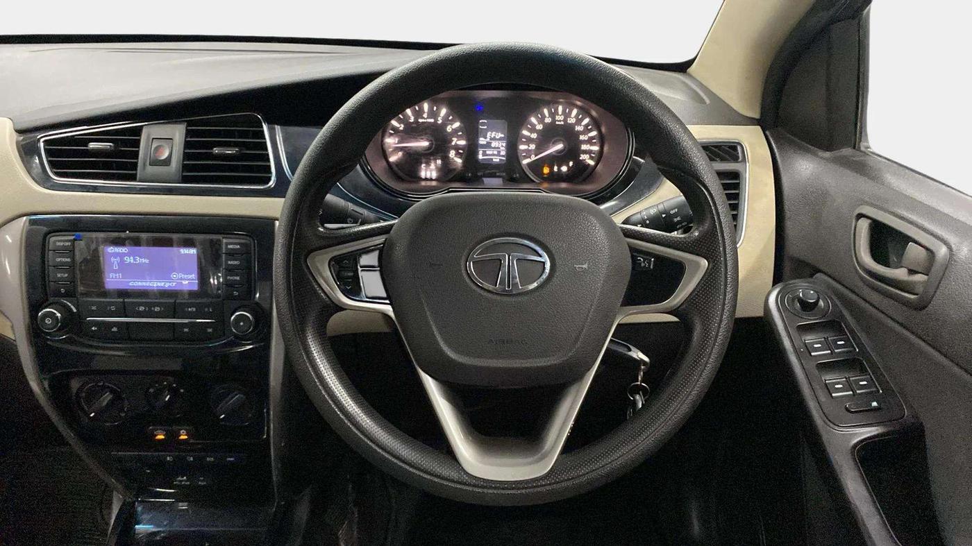 2015 Tata Zest XMS PETROL, Petrol, Manual, 8,901 km, Steering Wheel Close Up