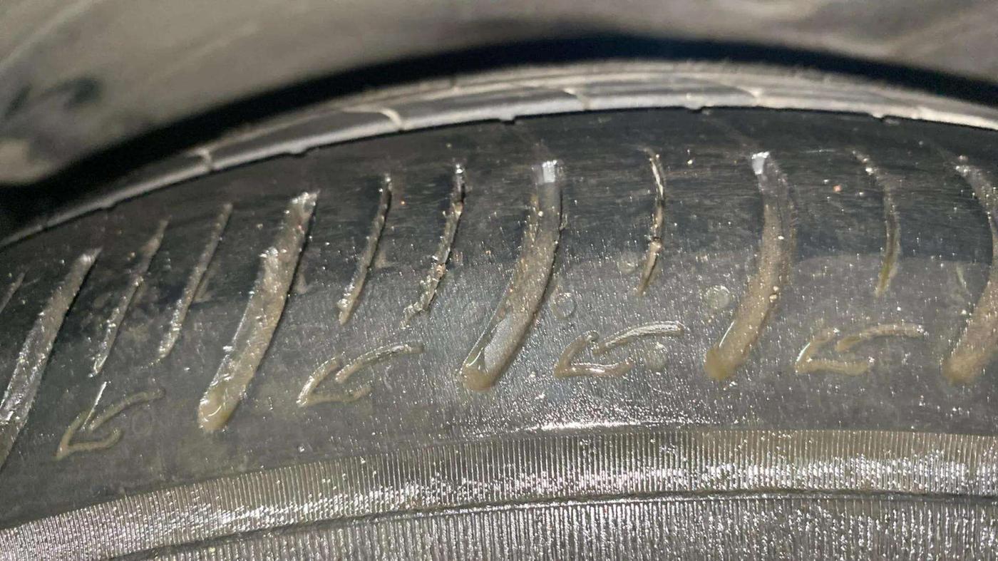 2015 Tata Zest XMS PETROL, Petrol, Manual, 8,901 km, Left Front Tyre Tread