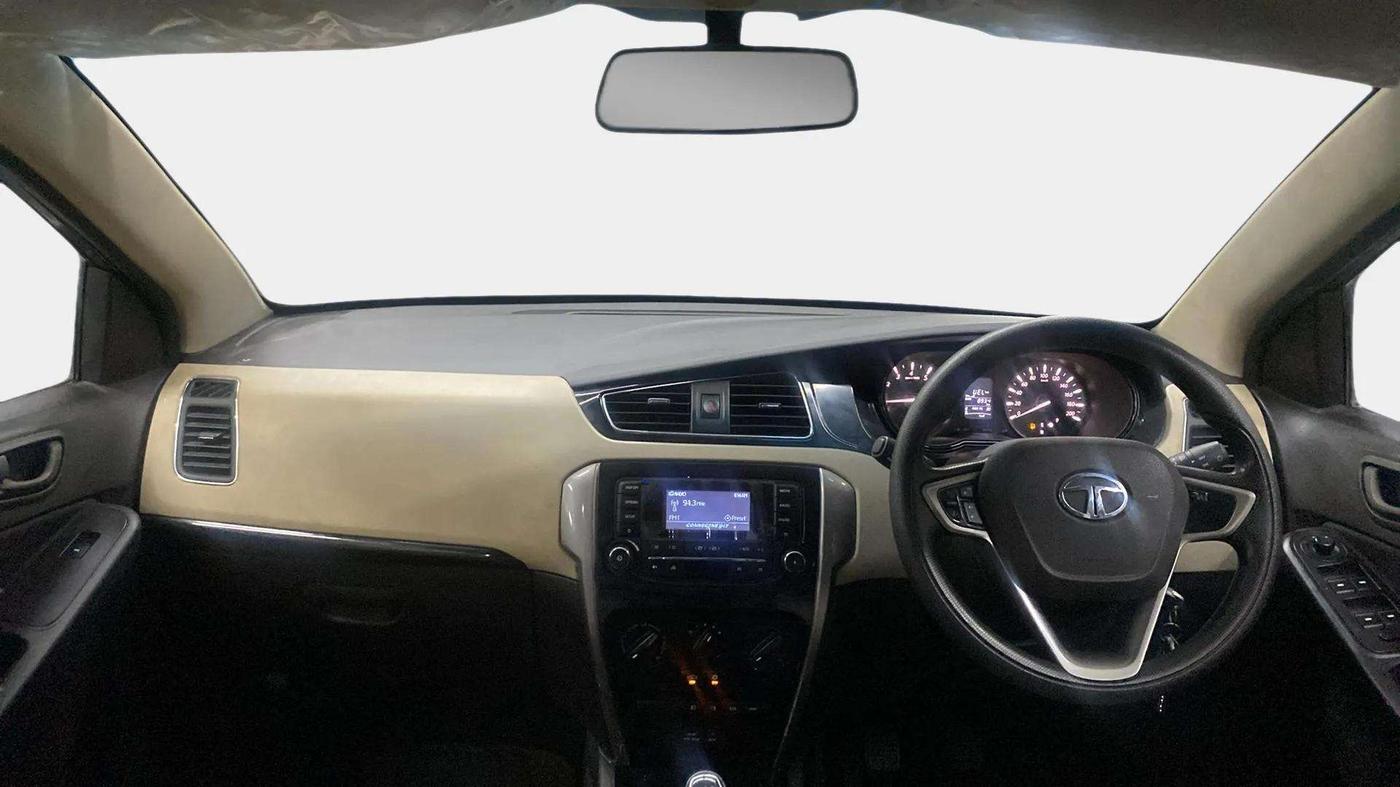 2015 Tata Zest XMS PETROL, Petrol, Manual, 8,901 km, Dashboard