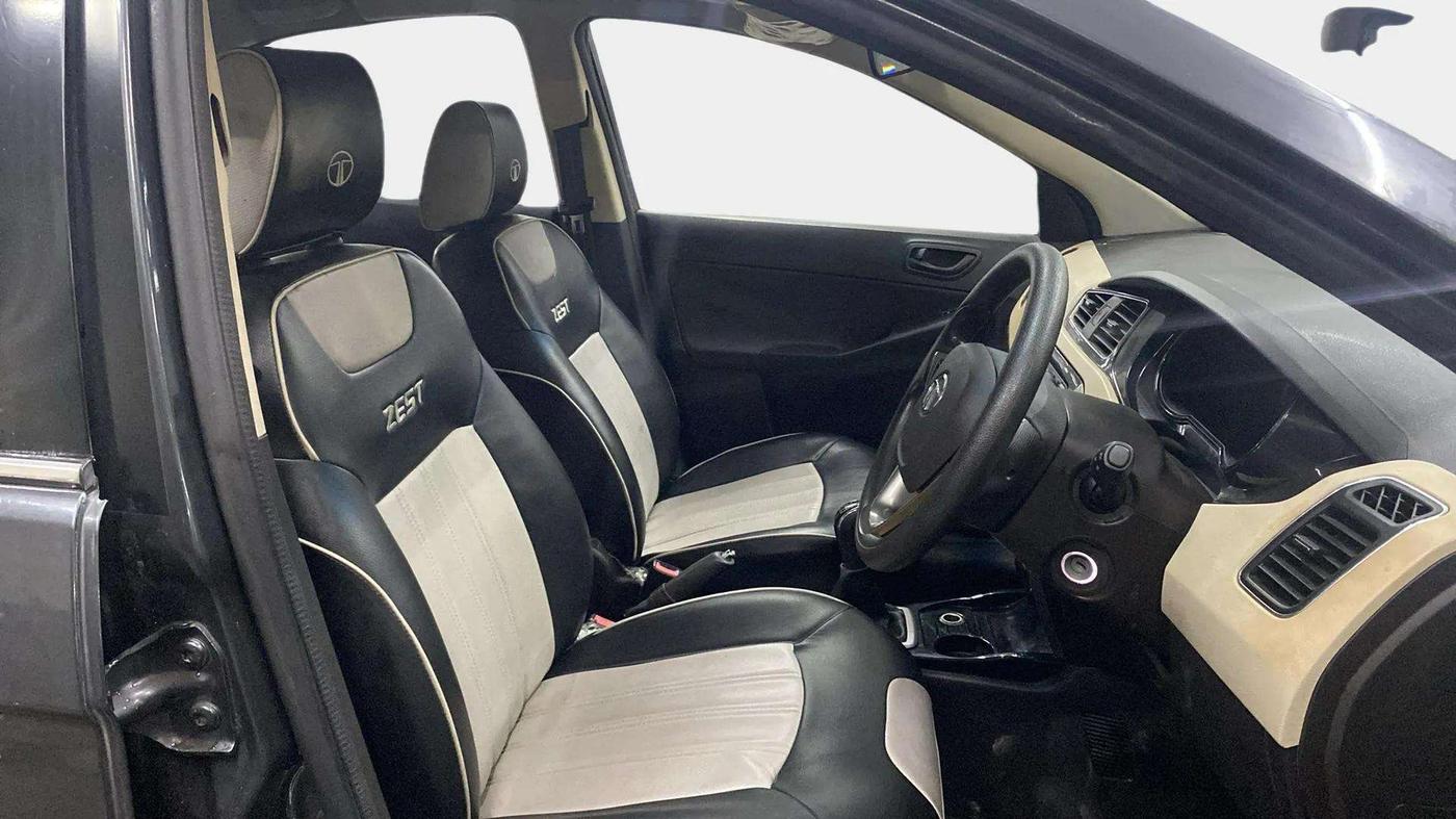 2015 Tata Zest XMS PETROL, Petrol, Manual, 8,901 km, Right Side Front Door Cabin
