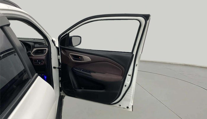 2023 Maruti FRONX DELTA PLUS 1.2MT, Petrol, Manual, 15,078 km, RHS Front Door