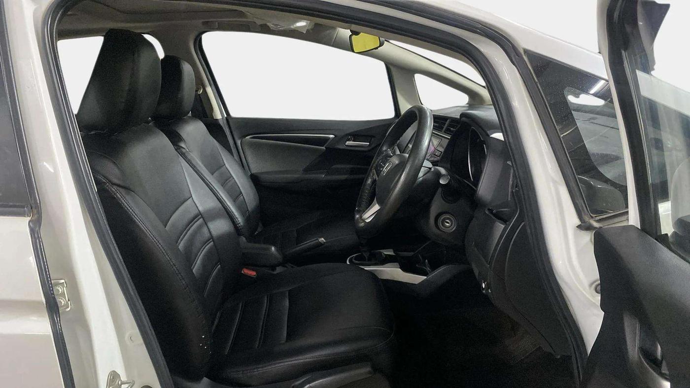 2019 Honda WR-V 1.2L I-VTEC VX MT, CNG, Manual, 44,412 km, Right Side Front Door Cabin