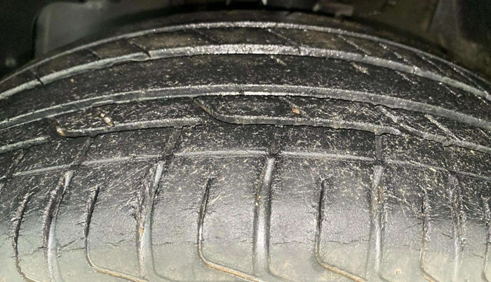 2020 Tata NEXON XM PETROL, Petrol, Manual, 66,020 km, Left Front Tyre Tread