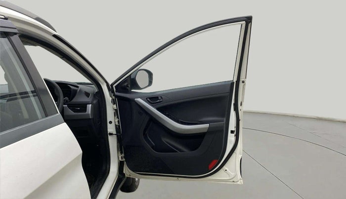2020 Tata NEXON XM PETROL, Petrol, Manual, 66,020 km, RHS Front Door