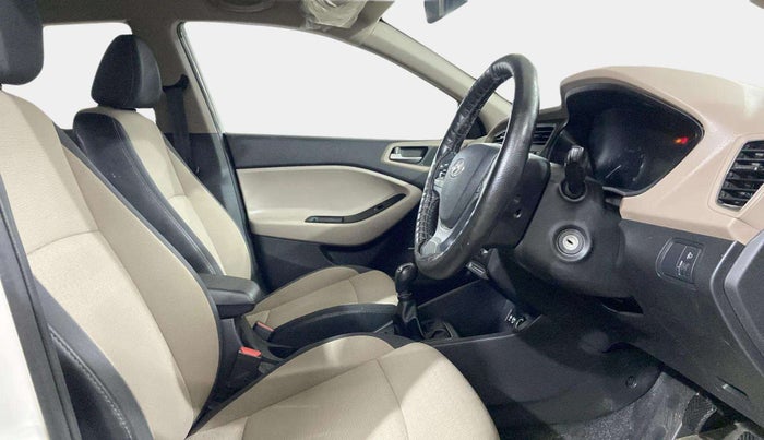 2015 Hyundai Elite i20 MAGNA 1.2, Petrol, Manual, 34,496 km, Right Side Front Door Cabin