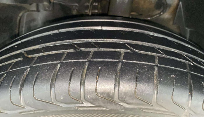 2022 Tata NEXON XM PLUS SUNROOF PETROL, Petrol, Manual, 27,101 km, Left Front Tyre Tread