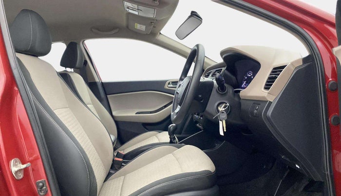 2017 Hyundai Elite i20 SPORTZ 1.2, Petrol, Manual, 34,777 km, Right Side Front Door Cabin