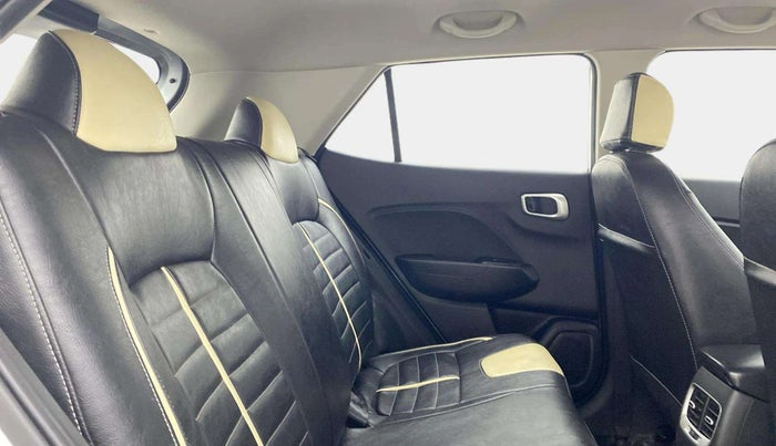 2020 Hyundai VENUE S 1.0 TURBO MT, Petrol, Manual, 11,796 km, Right Side Rear Door Cabin