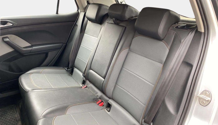 2021 Skoda KUSHAQ STYLE 1.0L TSI MT, Petrol, Manual, 56,149 km, Right Side Rear Door Cabin