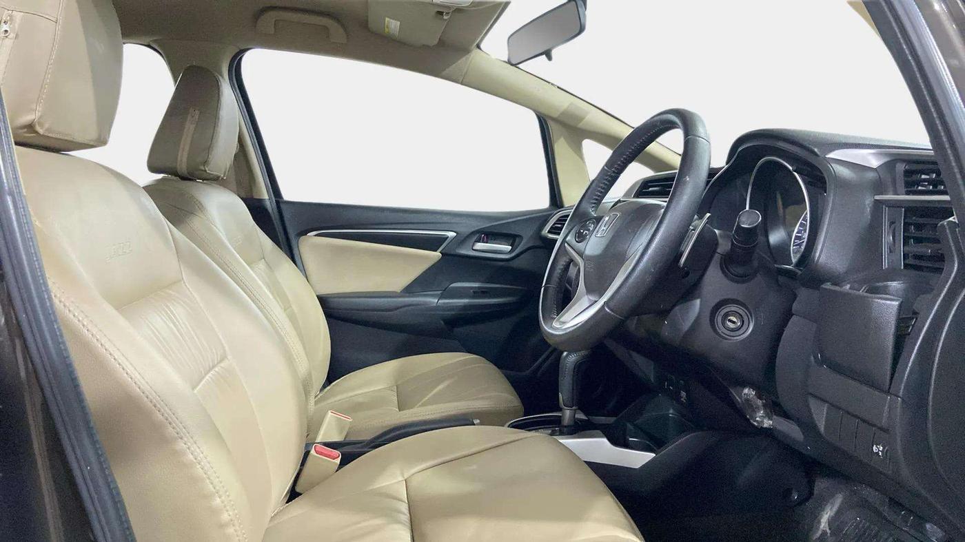 2016 Honda Jazz 1.2L I-VTEC V AT, Petrol, Automatic, 54,909 km, Right Side Front Door Cabin