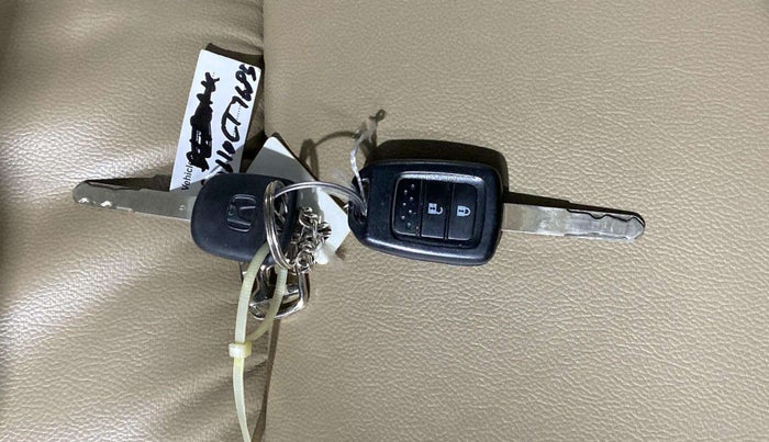 2016 Honda Jazz 1.2L I-VTEC V AT, Petrol, Automatic, 54,845 km, Key Close Up