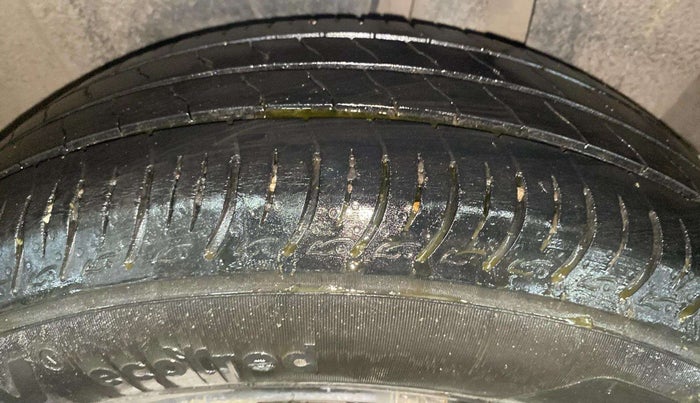 2020 Maruti Ertiga VXI CNG, CNG, Manual, 54,943 km, Left Rear Tyre Tread